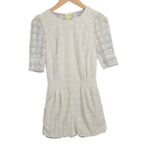 Jill by Jill Stuart White Textured Lace Romper Sz S Elegant Feminine Resortwear - Picture 1 of 16